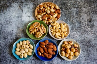 カシューナッツの実ってどんな形？のアイキャッチ画像